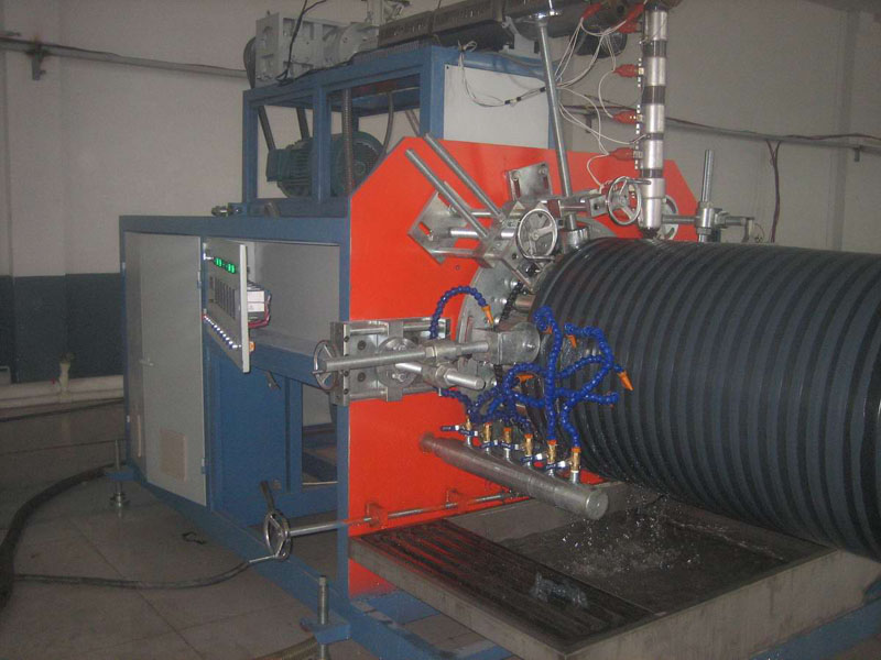 HDPE yalıtım borusu üretim hattının çalışma prensibi nedir?