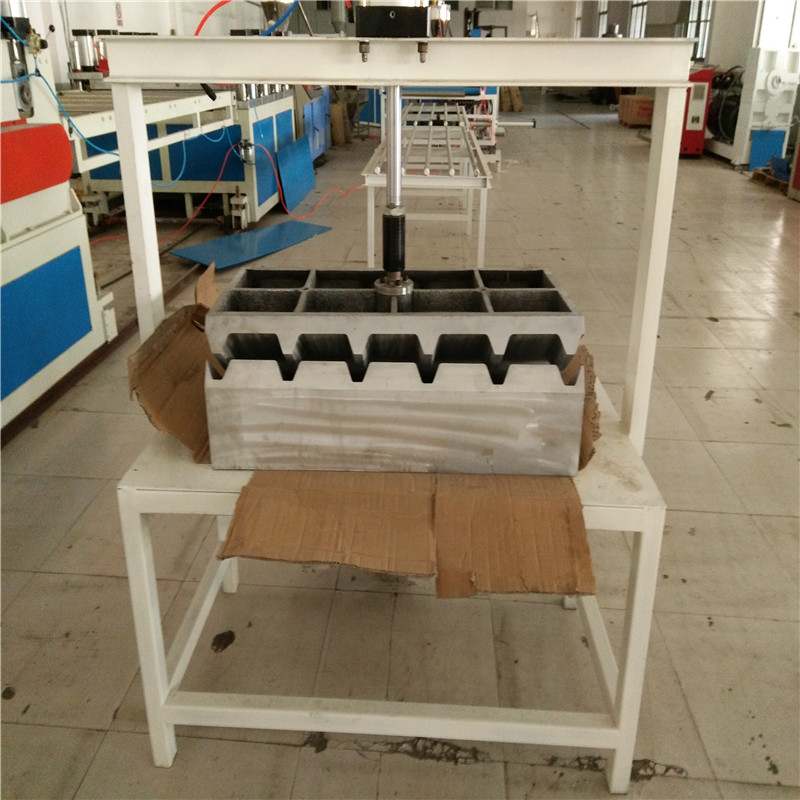 3 katmanlı PVC dalga çatı üretim hattı