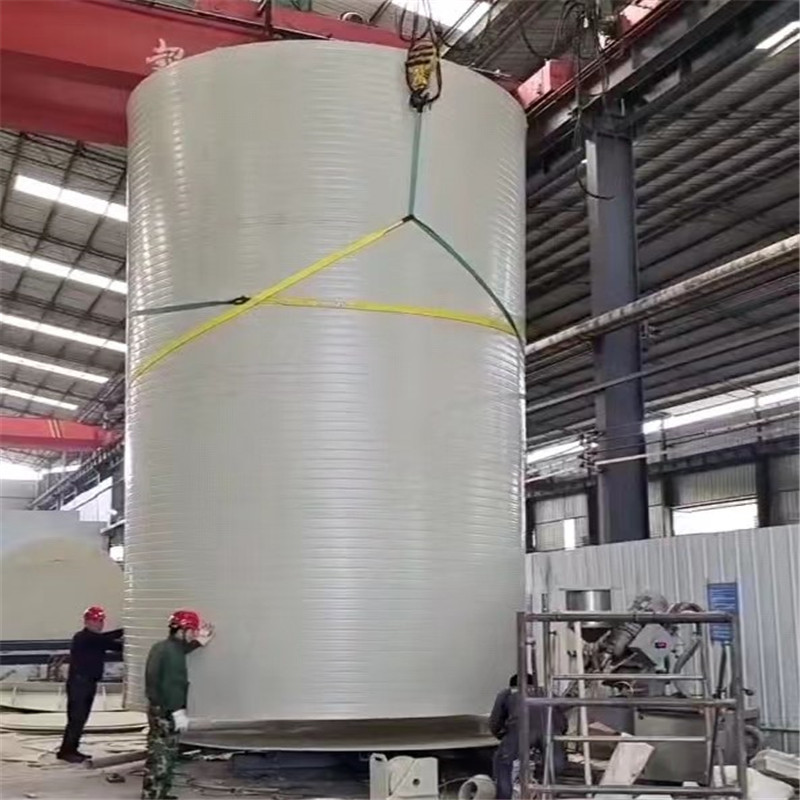 Yeni plastik depolama tankı sarma üretim hattı