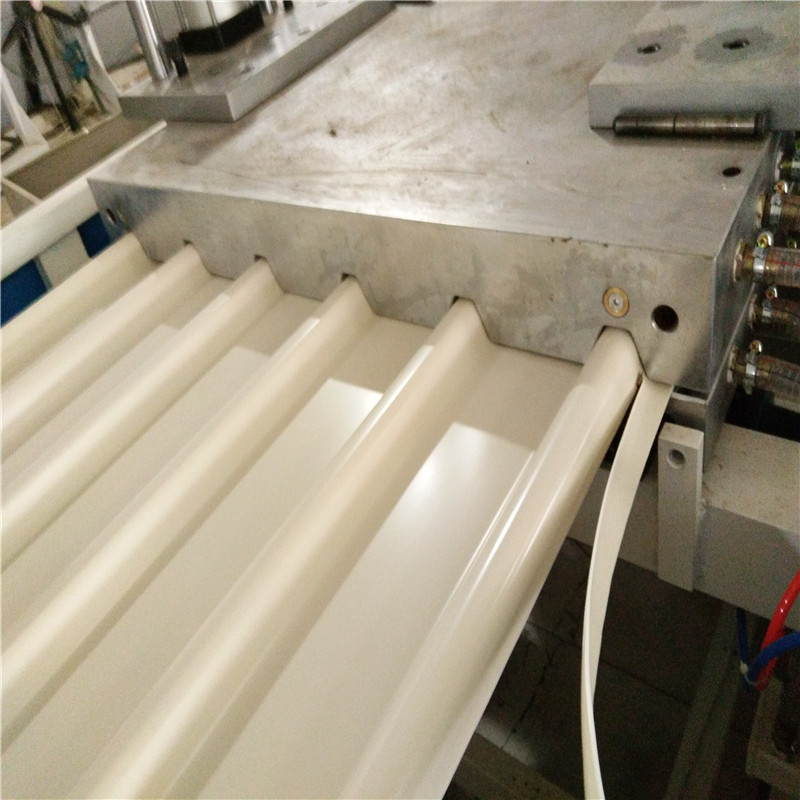 PVC sırlı/oluklu/dalga plastik çatı kaplama levhası/levha/tahta üretim hattı